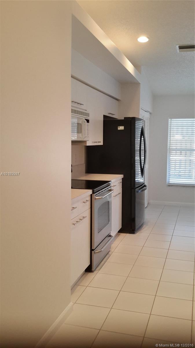 Boulevard Forest 113-39 B - Residential