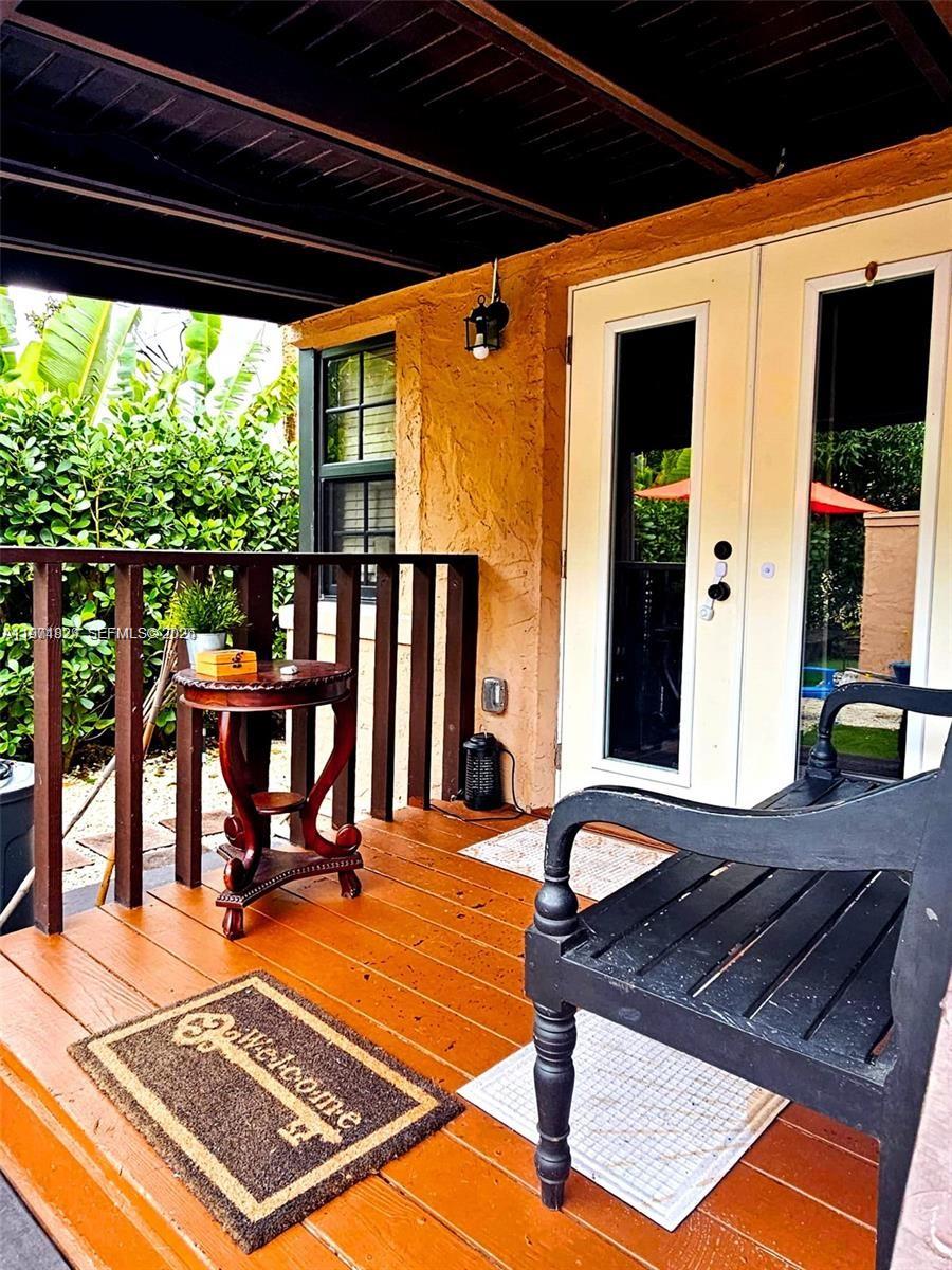 CORAL GABLES SEC E - Residential Lease