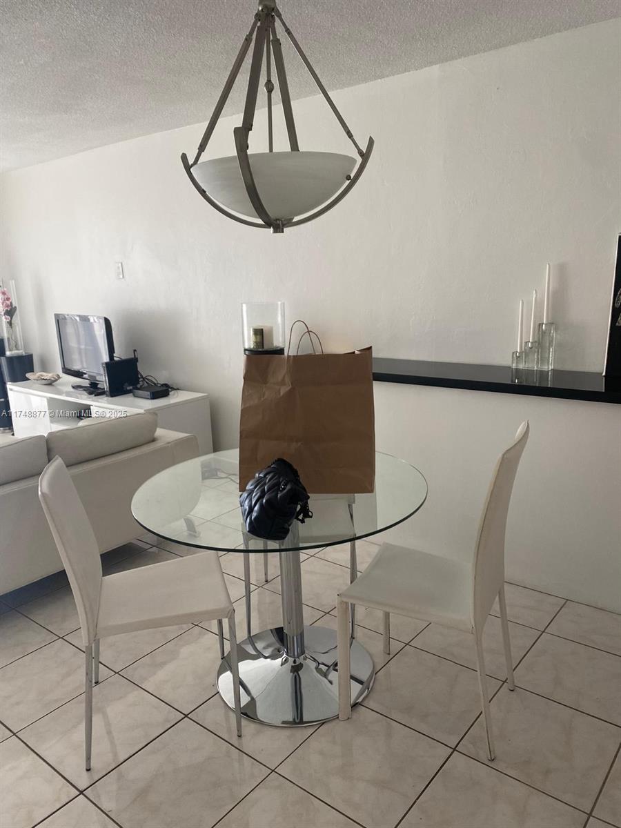 COMMODORE PLAZA CONDO - Residential