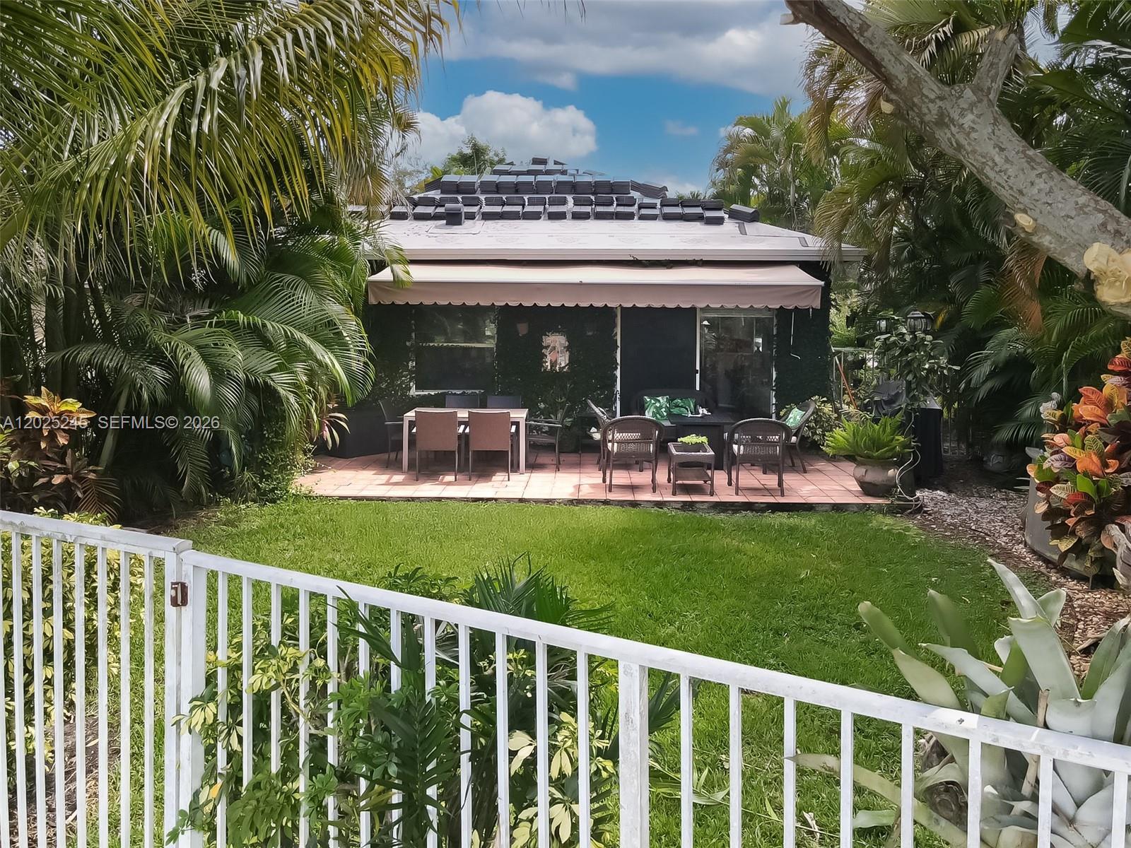 SAPPHIRE SHORES-SAPPHIRE - Residential