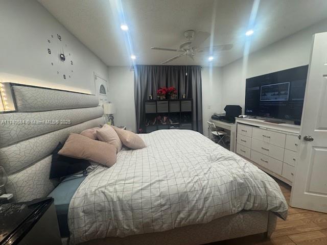 THE MIRAC SUB - Residential