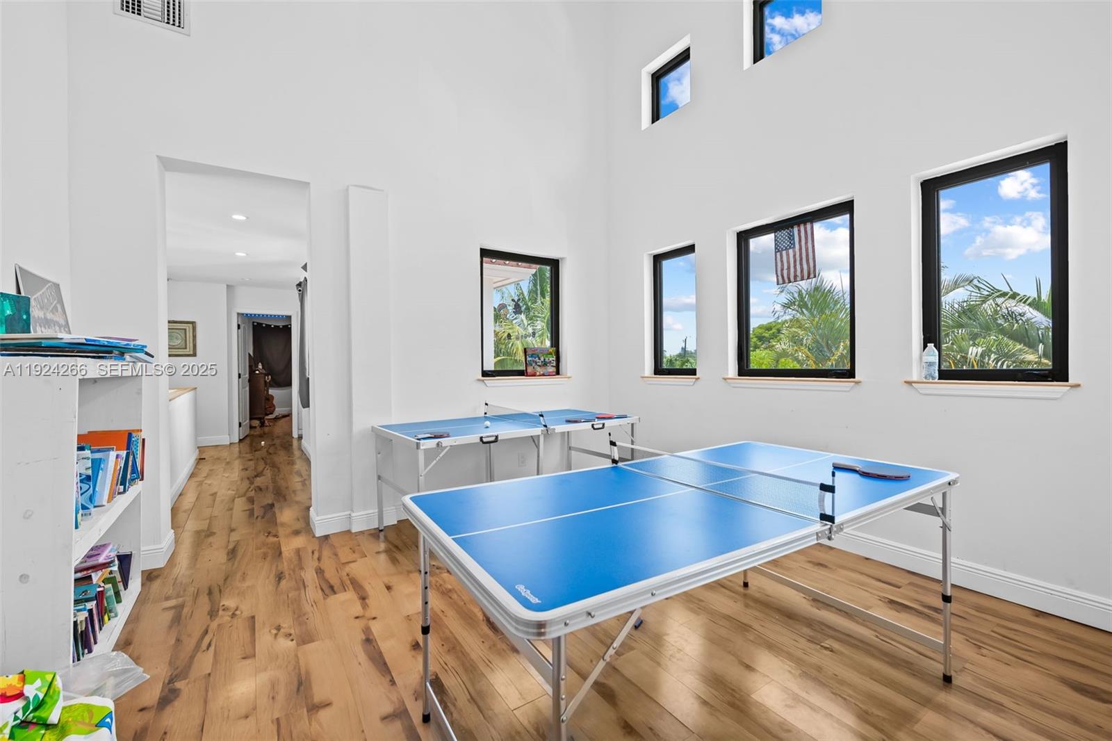 IMPERIAL POINT - Residential