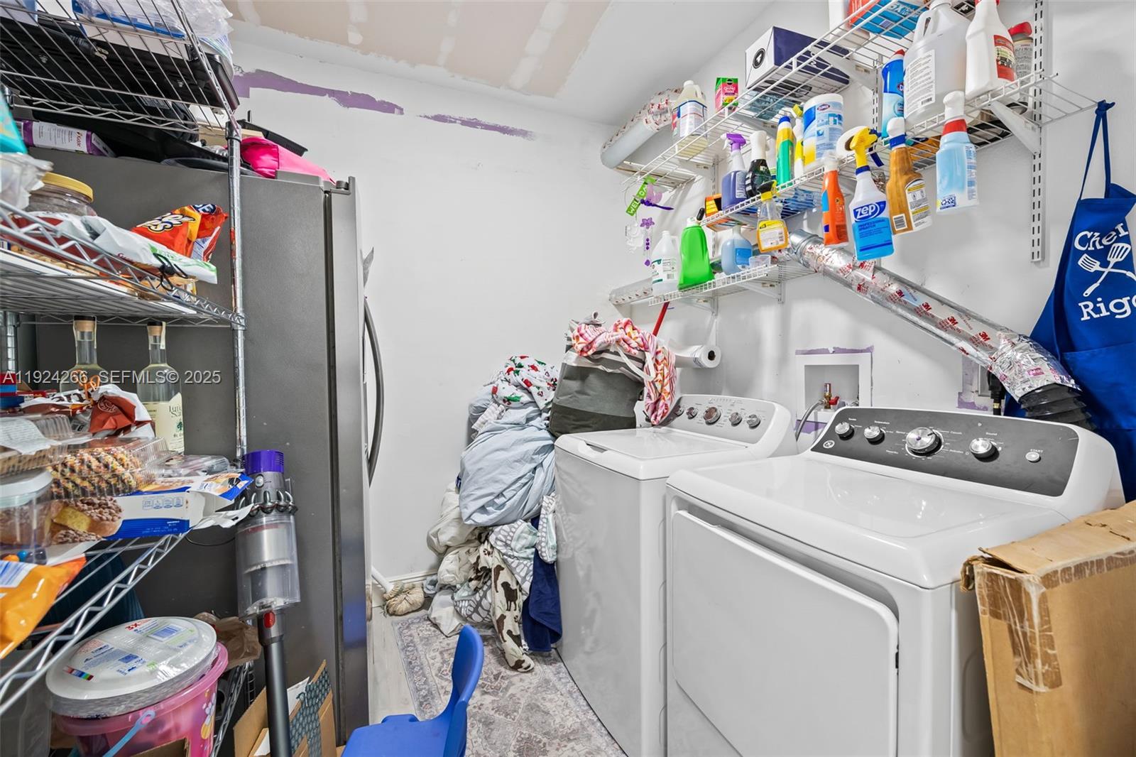 IMPERIAL POINT - Residential