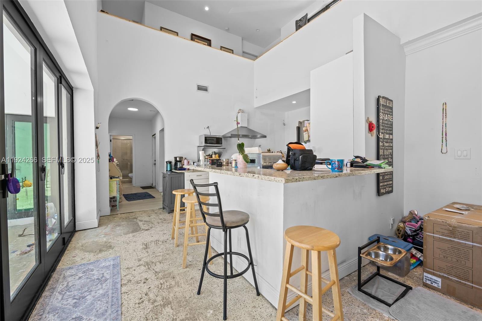 IMPERIAL POINT - Residential