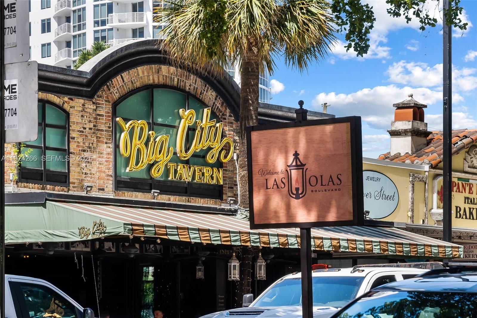 IMPERIAL POINT - Residential