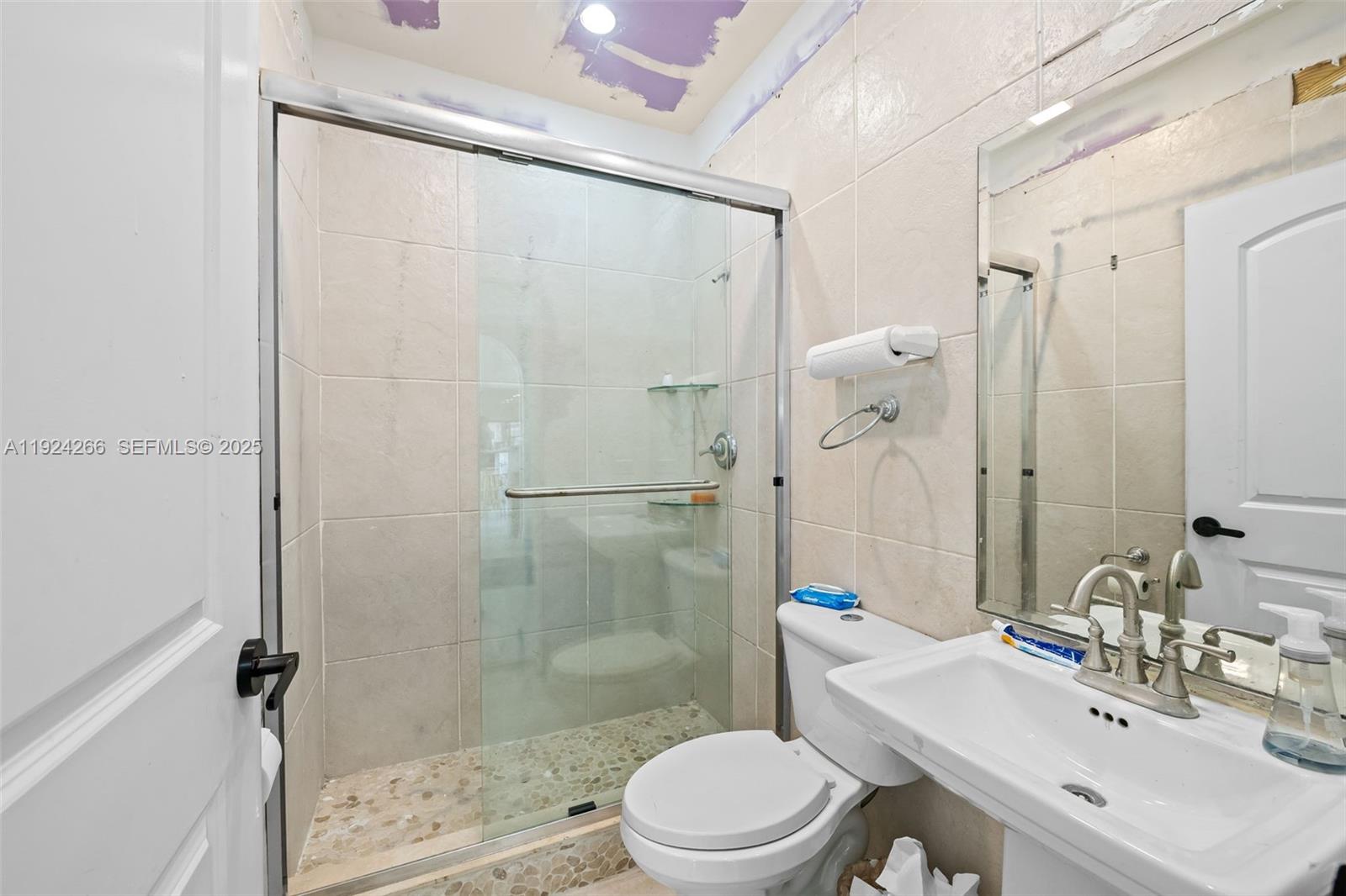 IMPERIAL POINT - Residential