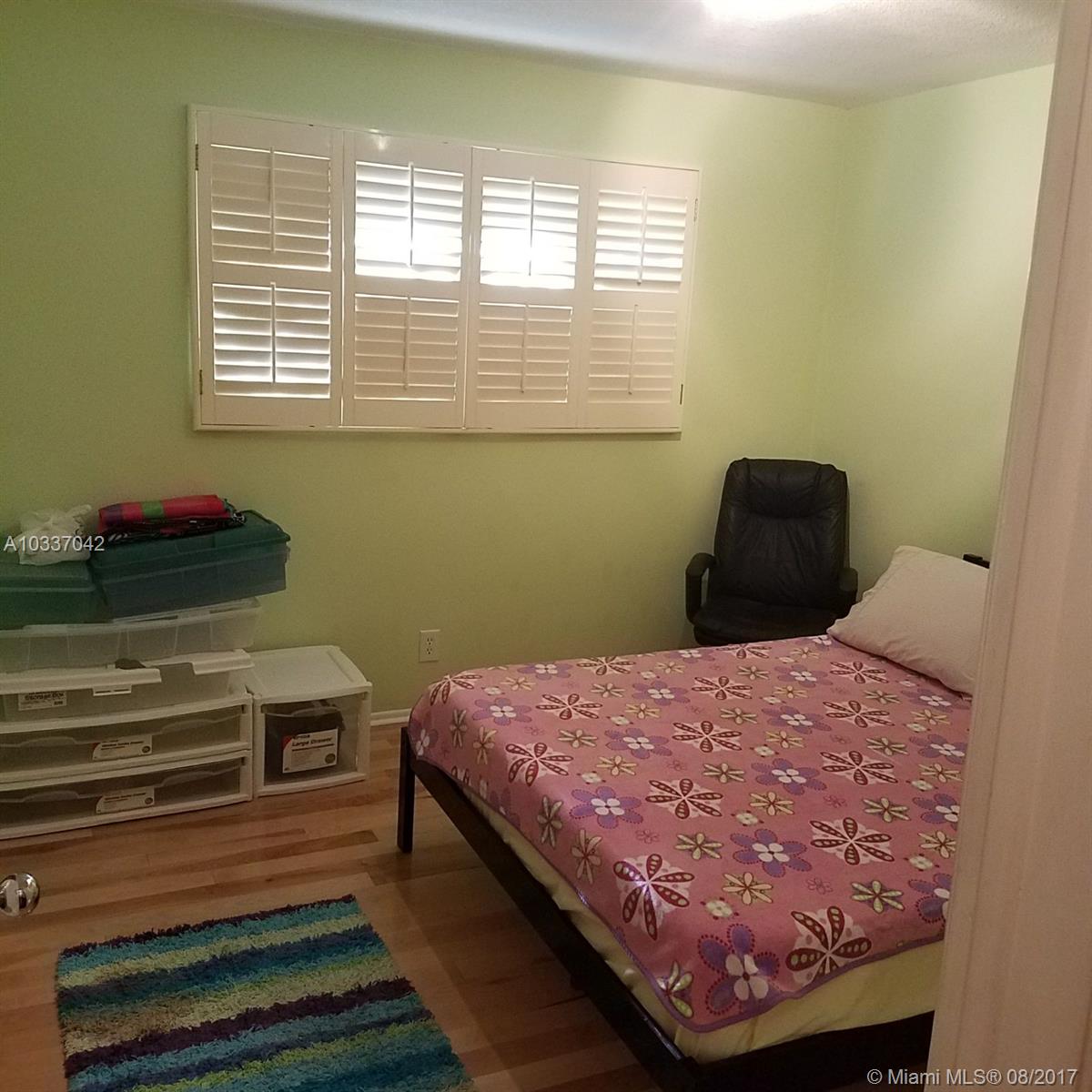 HOLLYWOOD HILLS 1965 - Residential