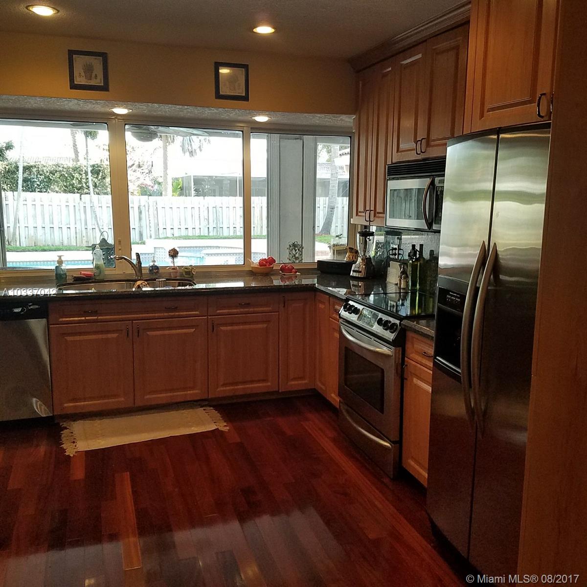 HOLLYWOOD HILLS 1965 - Residential