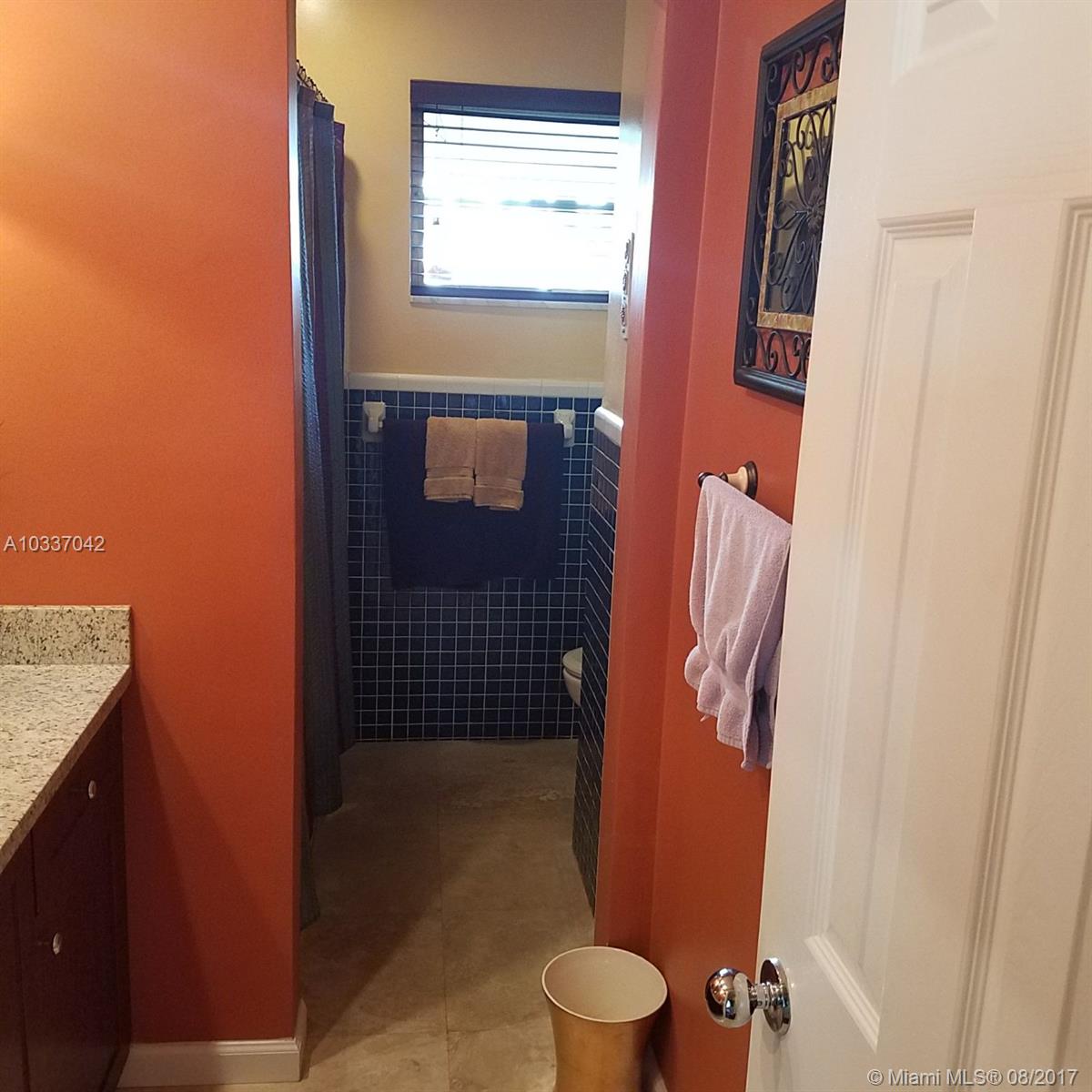 HOLLYWOOD HILLS 1965 - Residential