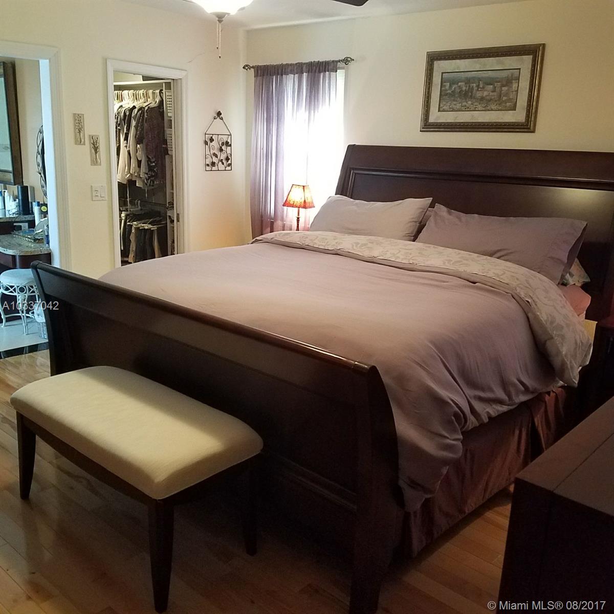 HOLLYWOOD HILLS 1965 - Residential