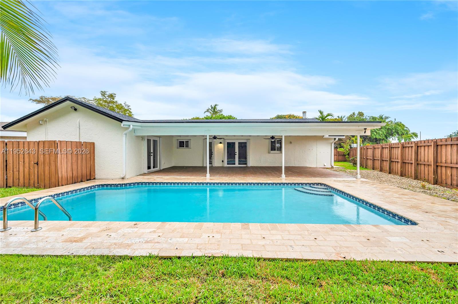 RAMBLING WOODS SUBDIVISIO - Residential