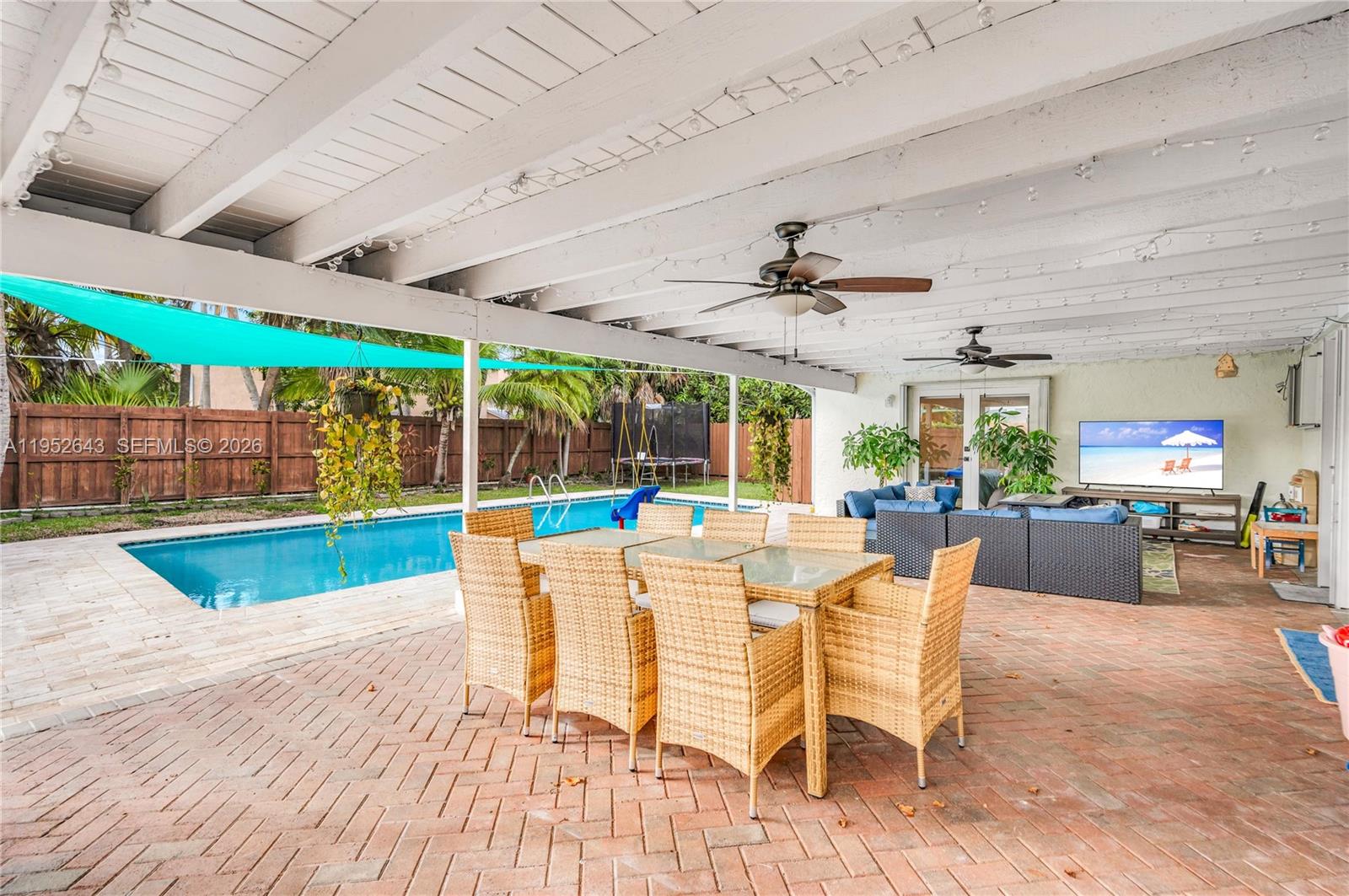 RAMBLING WOODS SUBDIVISIO - Residential