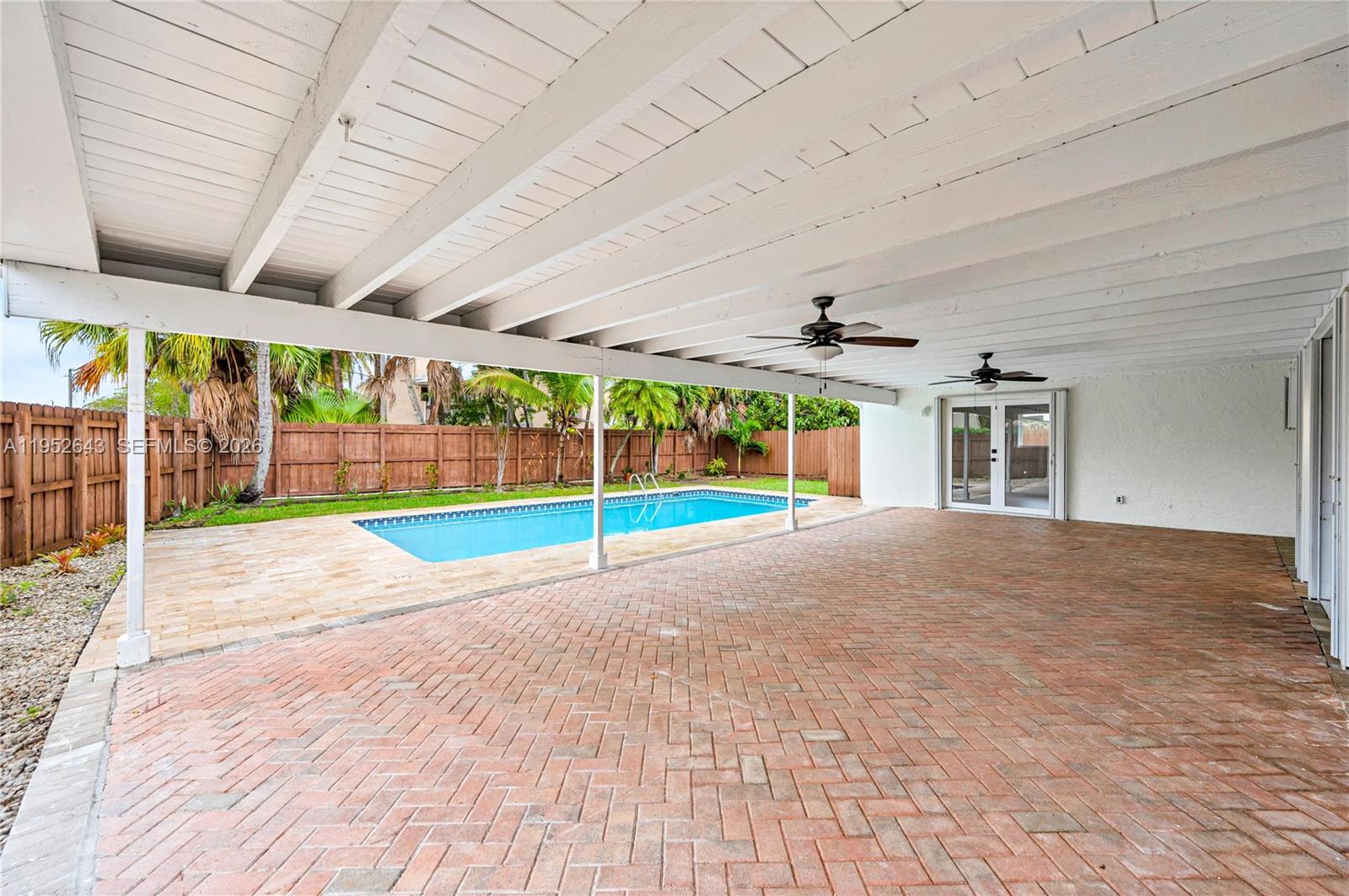 RAMBLING WOODS SUBDIVISIO - Residential