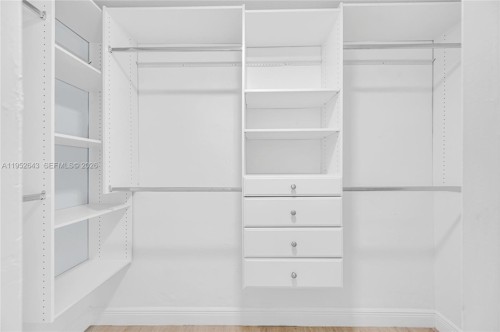 RAMBLING WOODS SUBDIVISIO - Residential