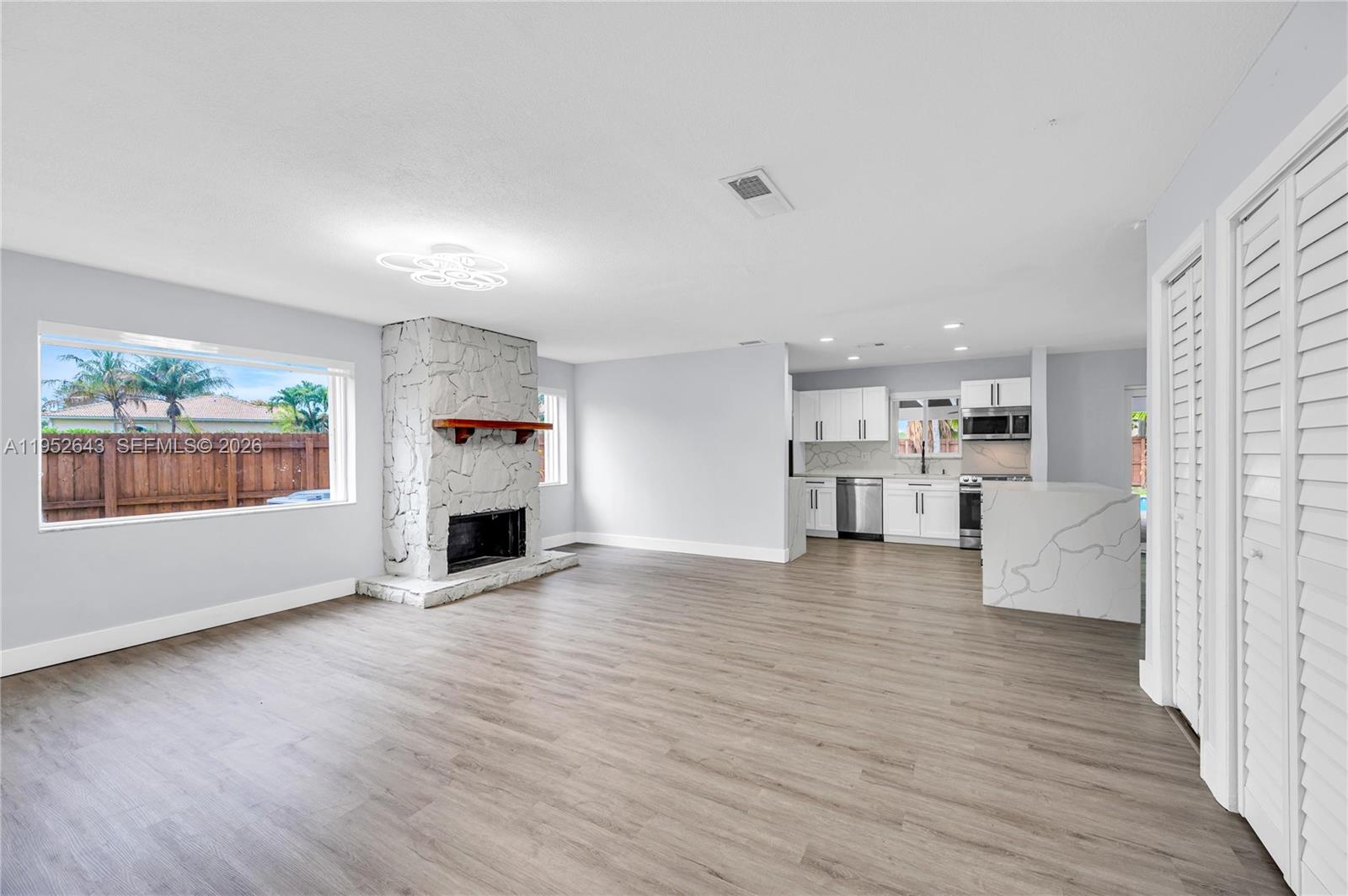 RAMBLING WOODS SUBDIVISIO - Residential