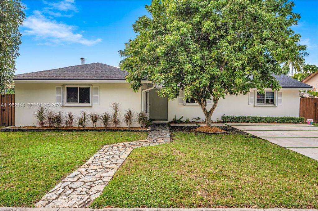 Photo of 15930 SW 90th Ave, Palmetto Bay, FL 33157 (MLS # A11952643)