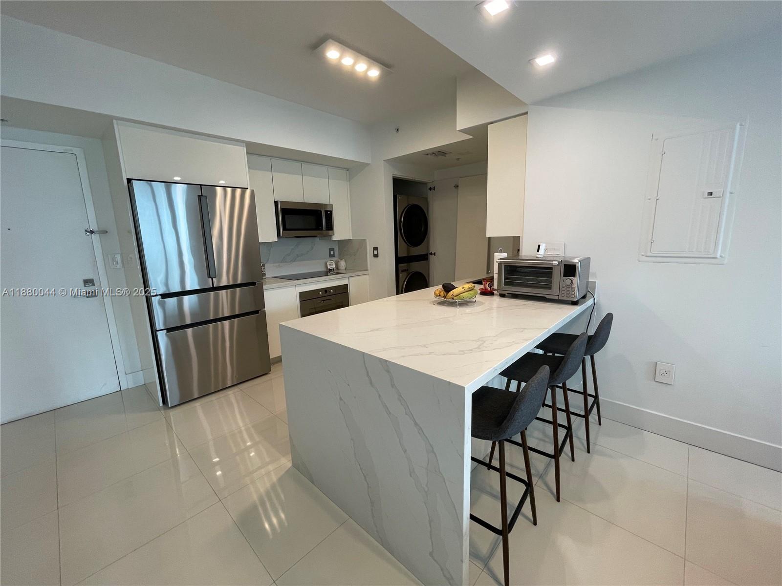 92 SW 3rd St 1602