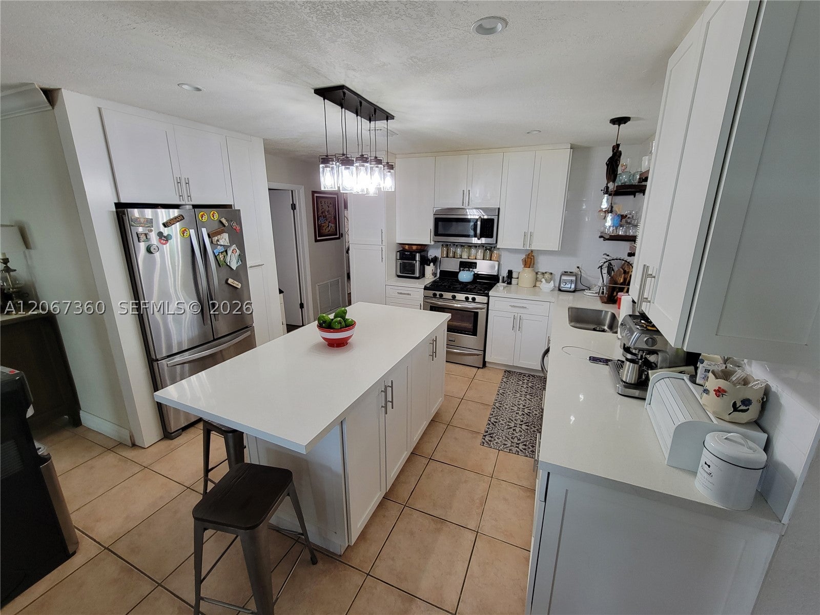 1316 W 61st Pl