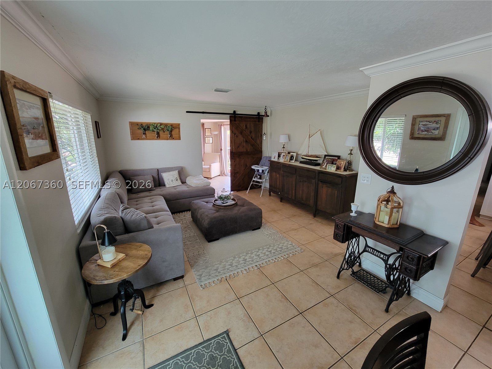 1316 W 61st Pl