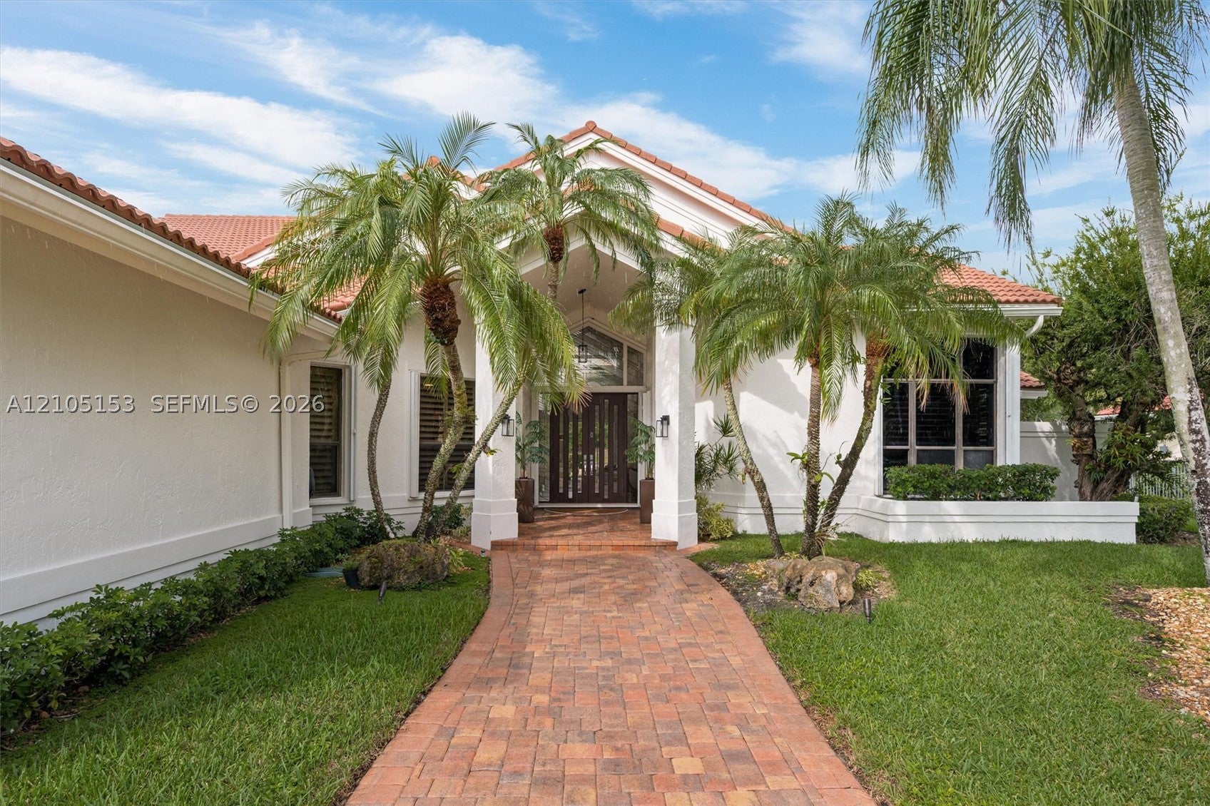 355 Coconut Cir