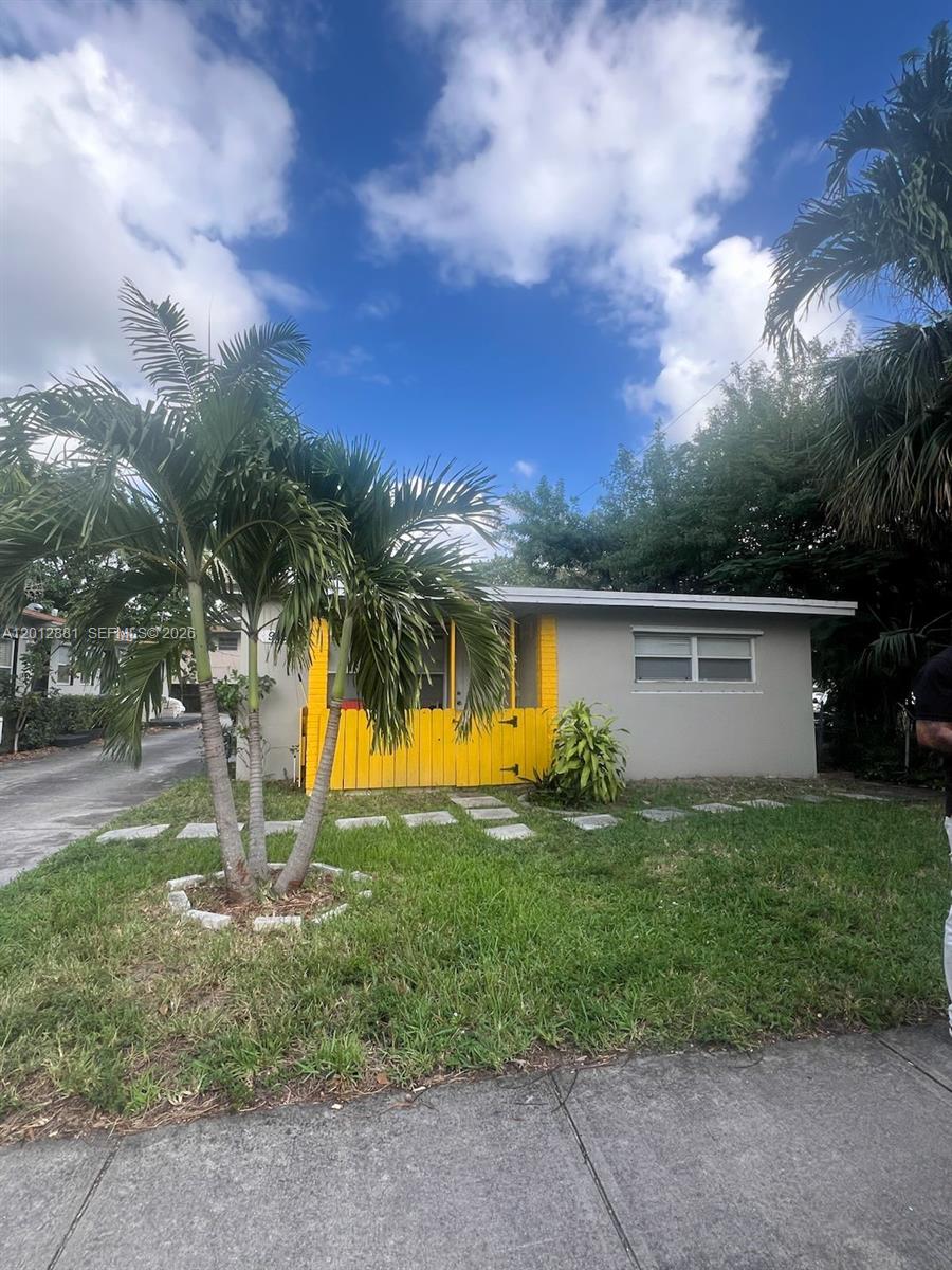 HOLLYWOOD LAWNS - Residential Income