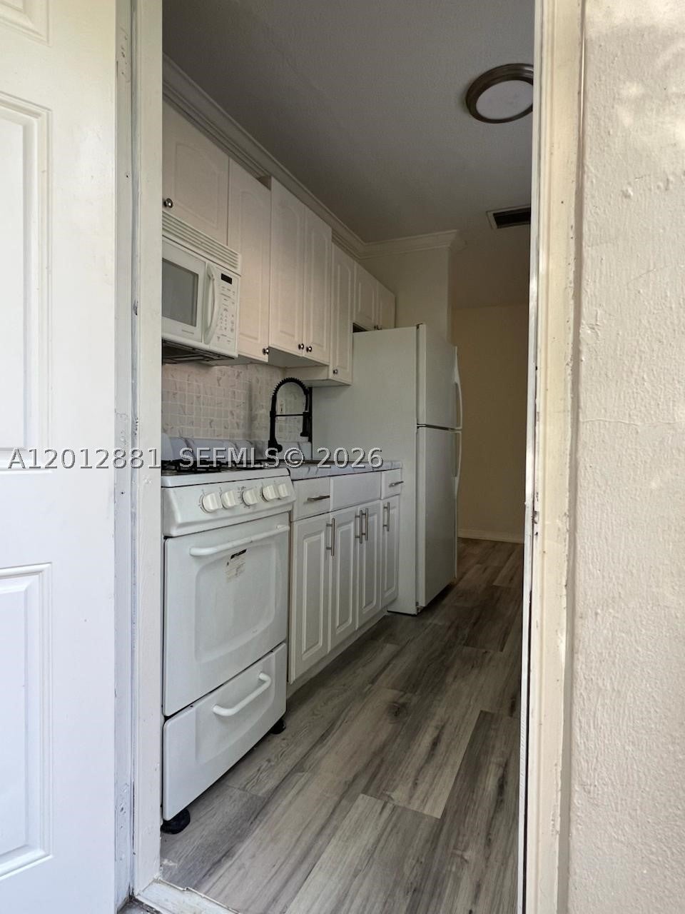 915 N 19th Ave