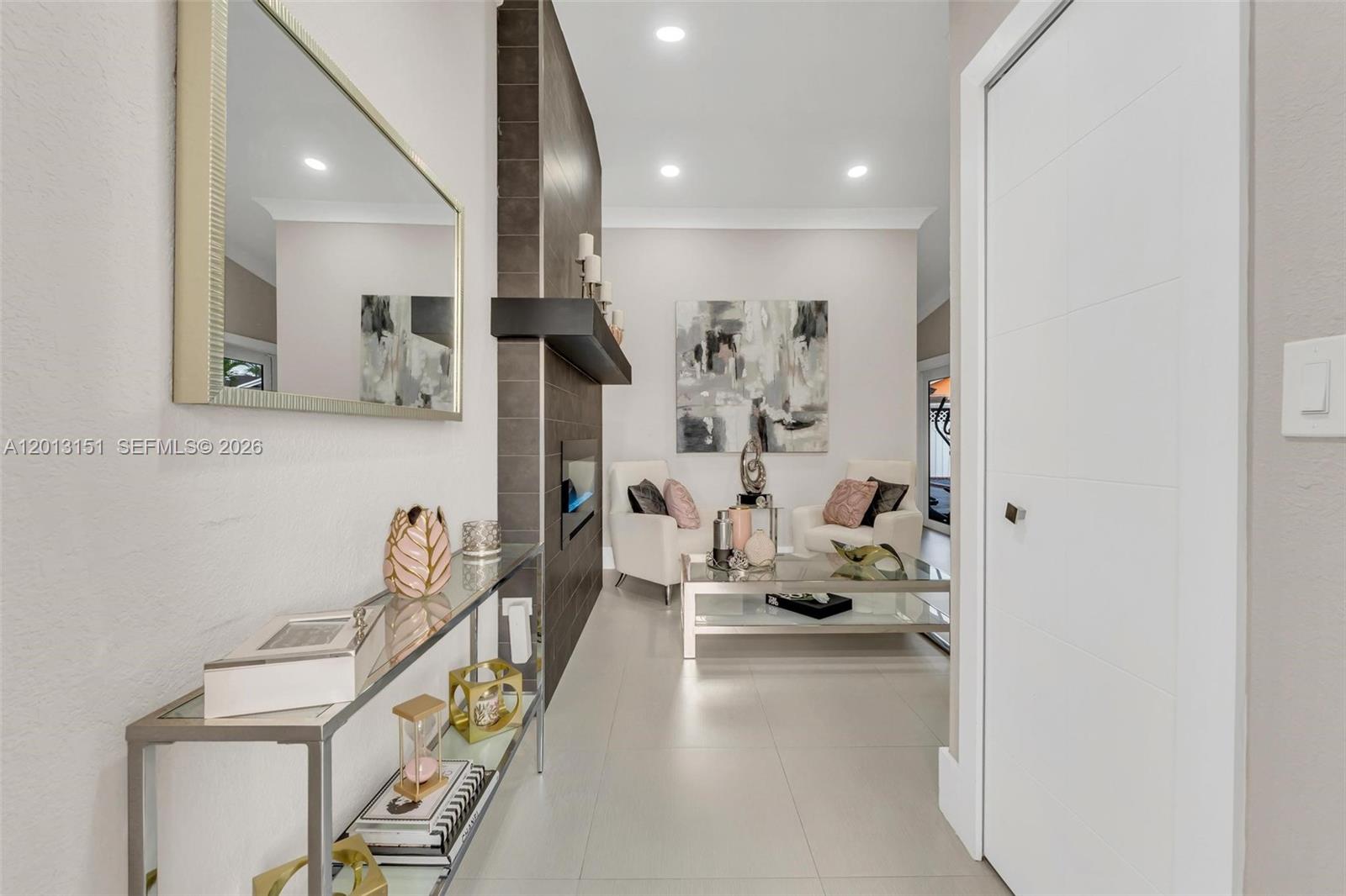 SOUTH MIAMI LAKES - Residential