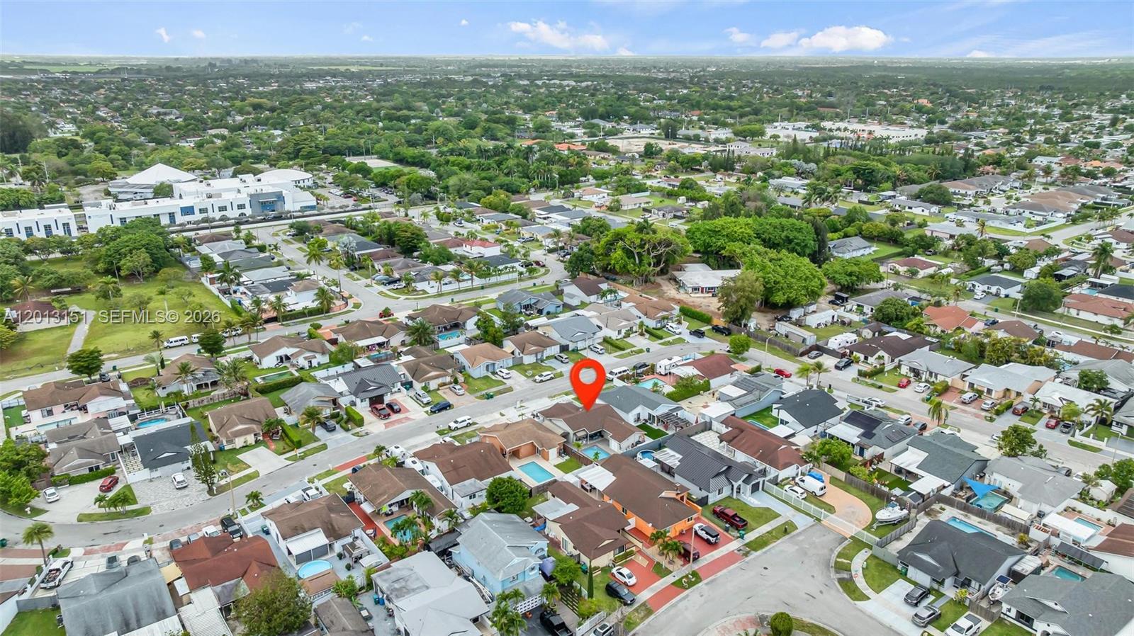 SOUTH MIAMI LAKES - Residential