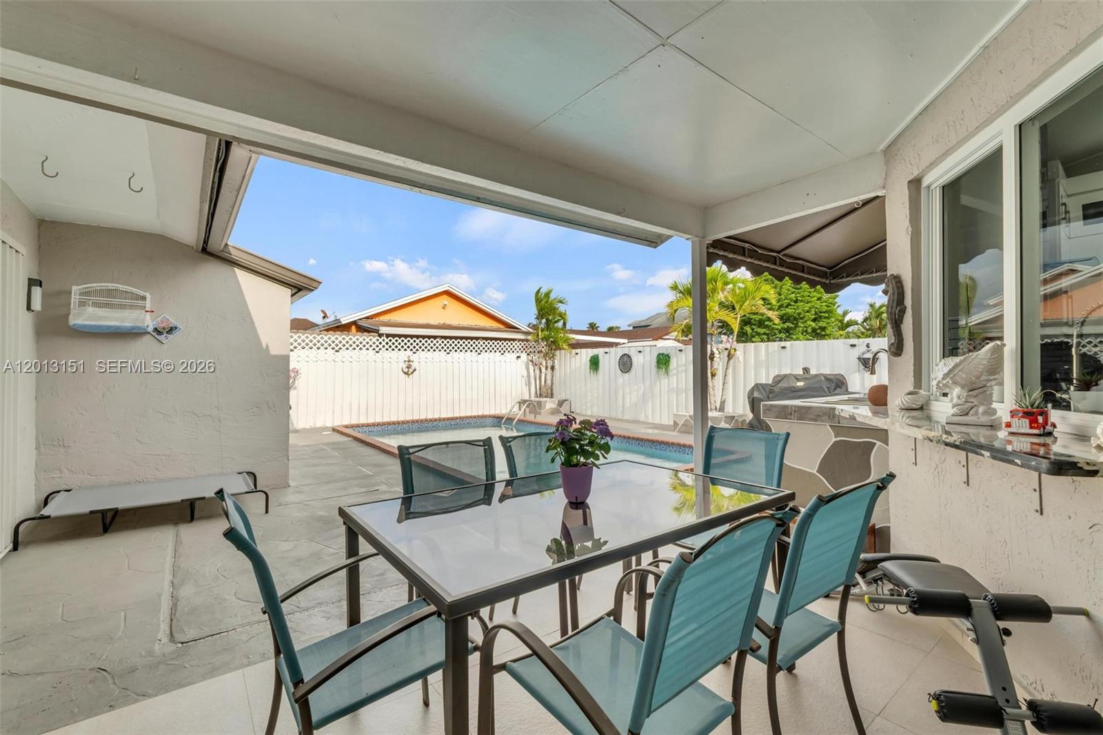 SOUTH MIAMI LAKES - Residential