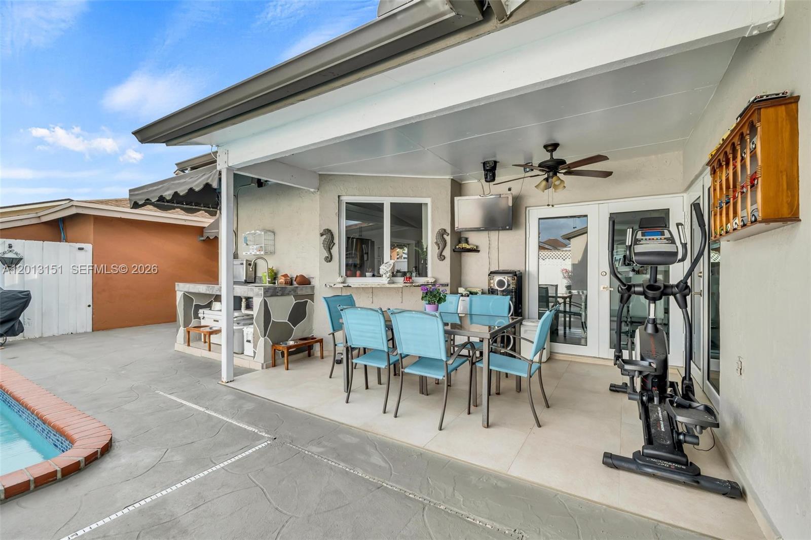 SOUTH MIAMI LAKES - Residential