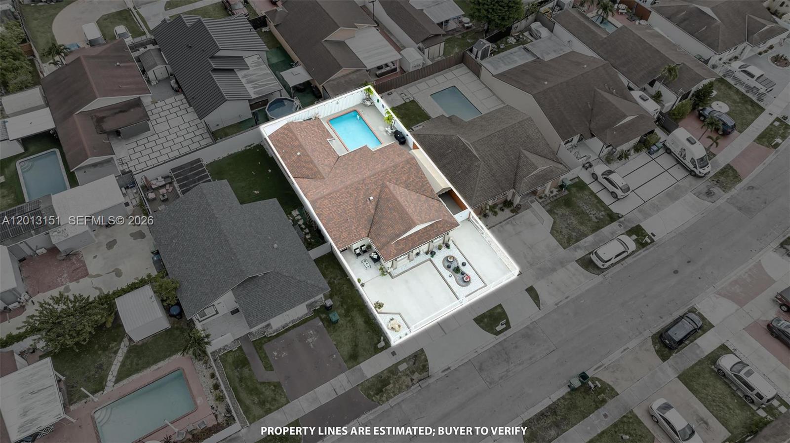SOUTH MIAMI LAKES - Residential