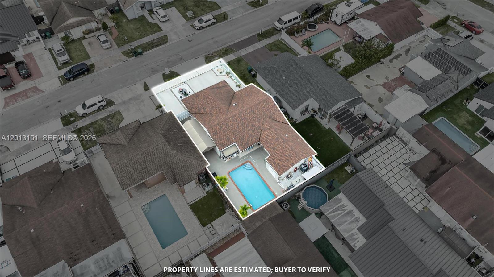 SOUTH MIAMI LAKES - Residential