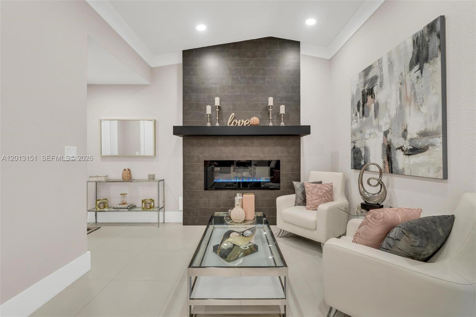 SOUTH MIAMI LAKES - Residential