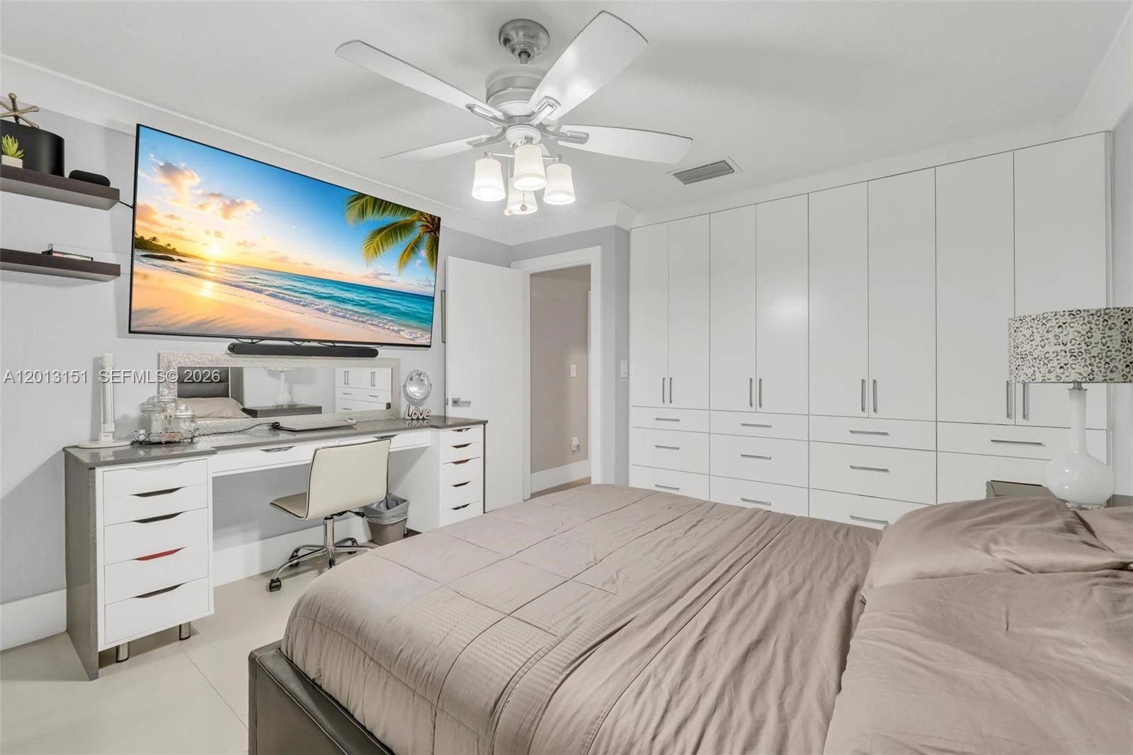 SOUTH MIAMI LAKES - Residential