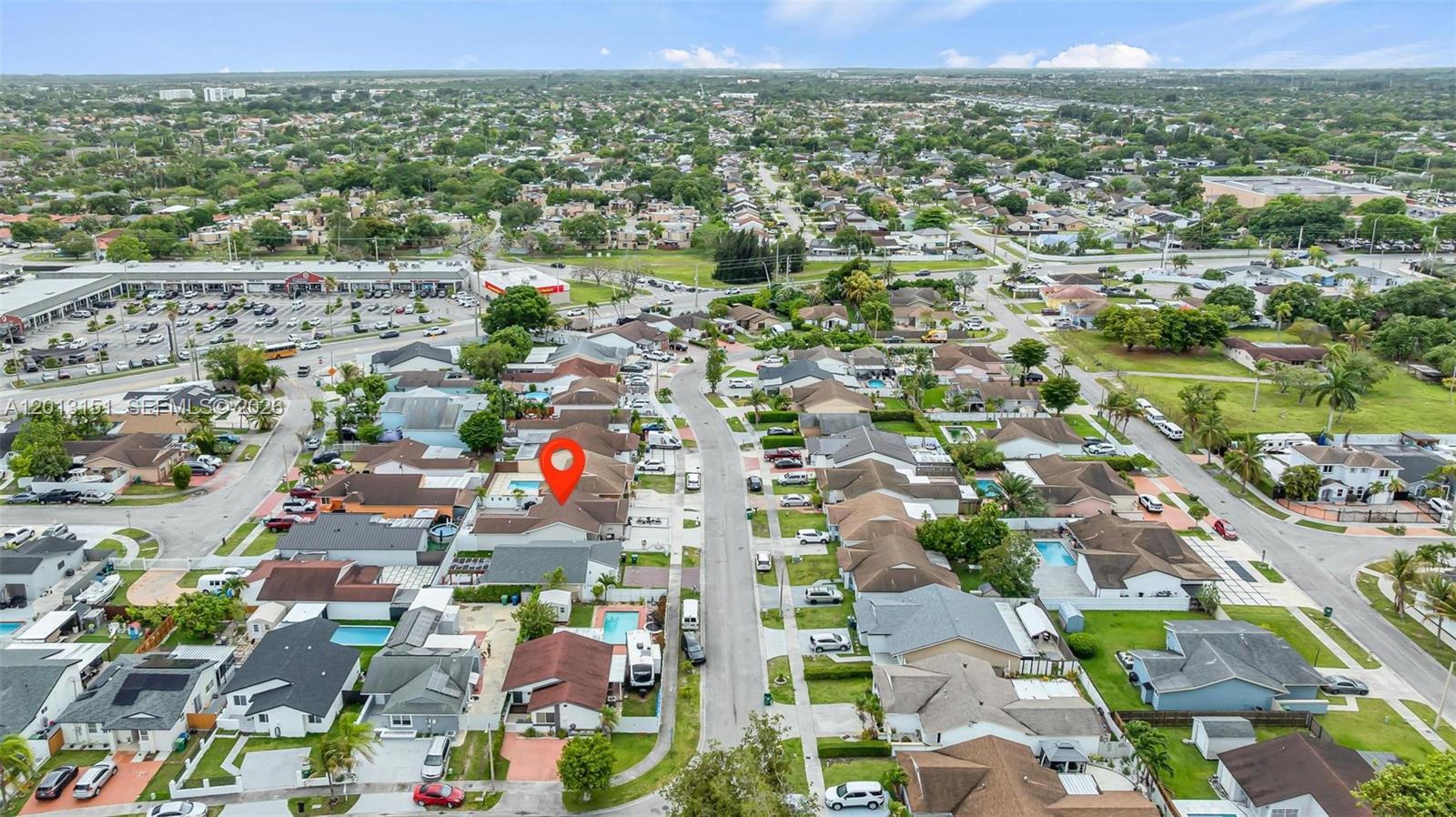 SOUTH MIAMI LAKES - Residential