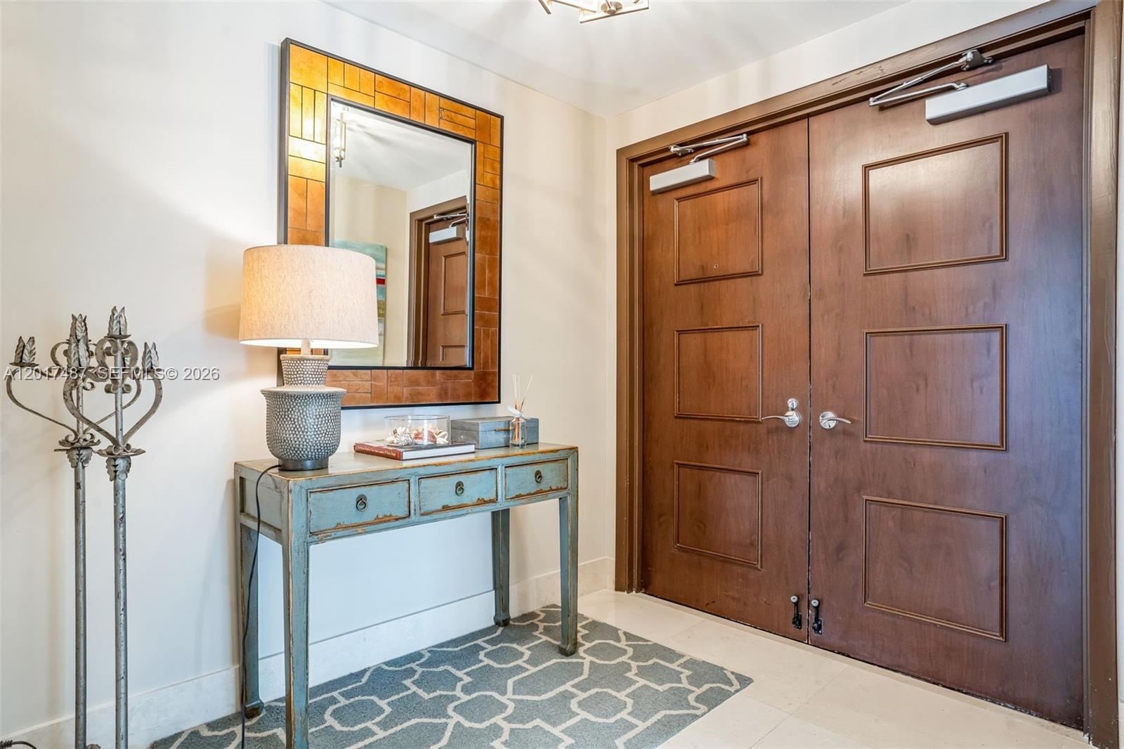 3737 Collins Ave S-403