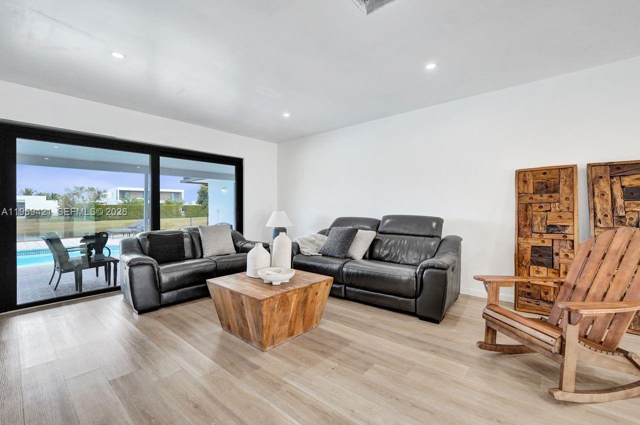 BONAVENTURE LAKES 3RD ADD - Residential