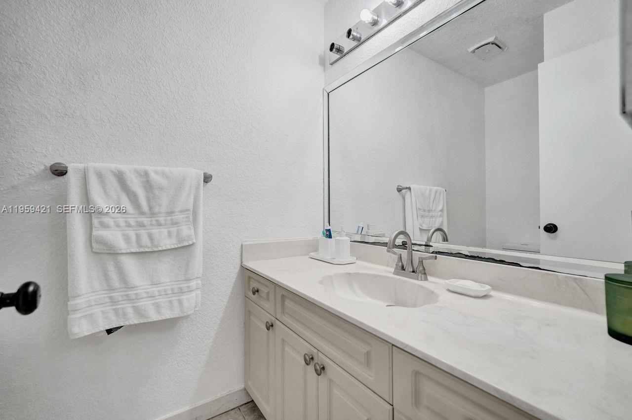 BONAVENTURE LAKES 3RD ADD - Residential