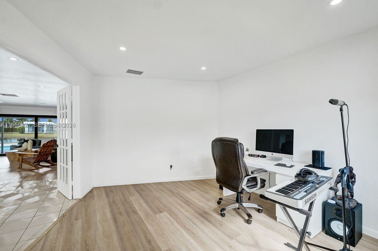 BONAVENTURE LAKES 3RD ADD - Residential