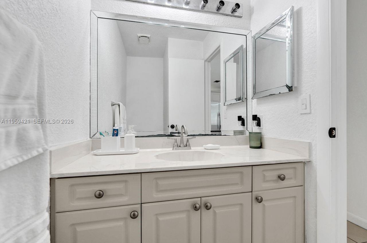 BONAVENTURE LAKES 3RD ADD - Residential