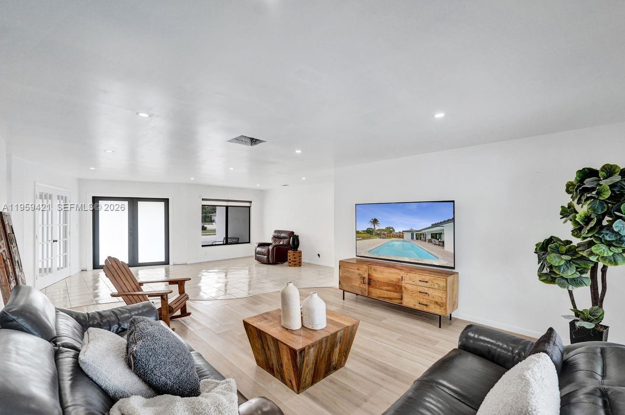 BONAVENTURE LAKES 3RD ADD - Residential