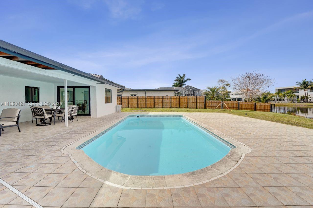 BONAVENTURE LAKES 3RD ADD - Residential