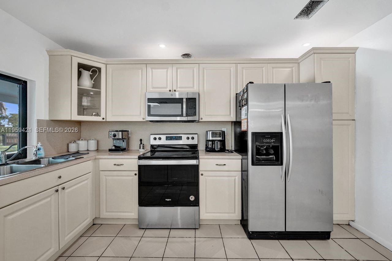 BONAVENTURE LAKES 3RD ADD - Residential