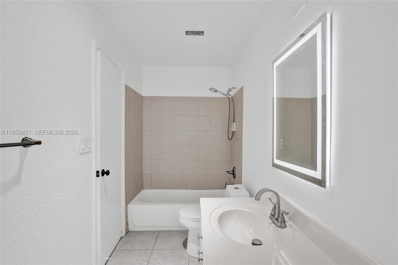 BONAVENTURE LAKES 3RD ADD - Residential