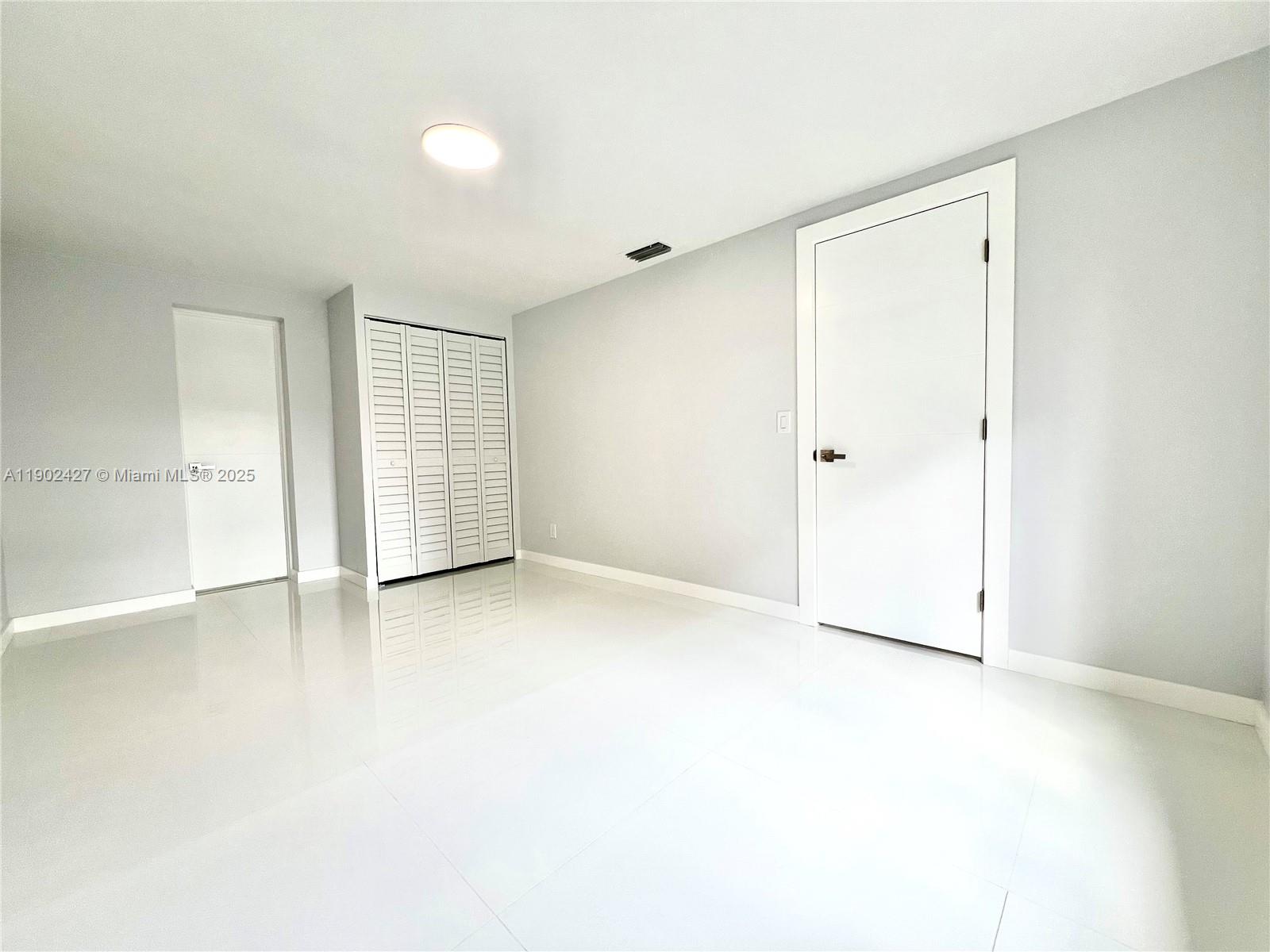 HOLLYWOOD HEIGHTS ESTATES - Residential