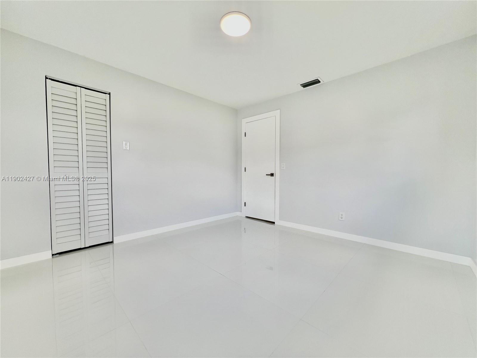 HOLLYWOOD HEIGHTS ESTATES - Residential