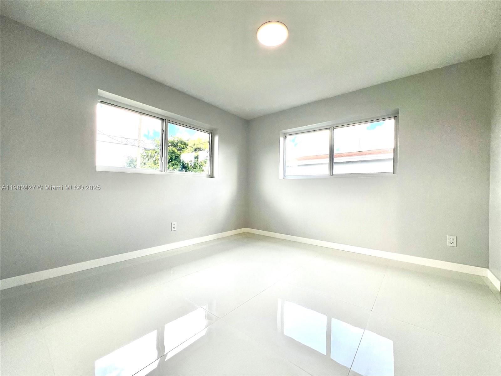 HOLLYWOOD HEIGHTS ESTATES - Residential