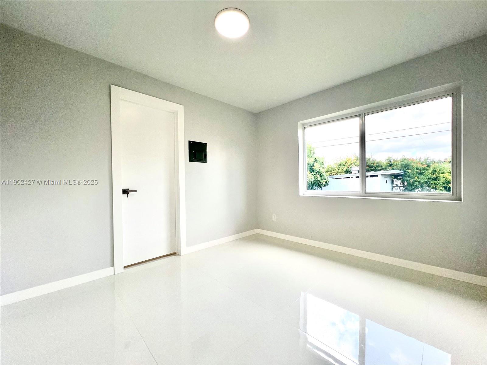 HOLLYWOOD HEIGHTS ESTATES - Residential