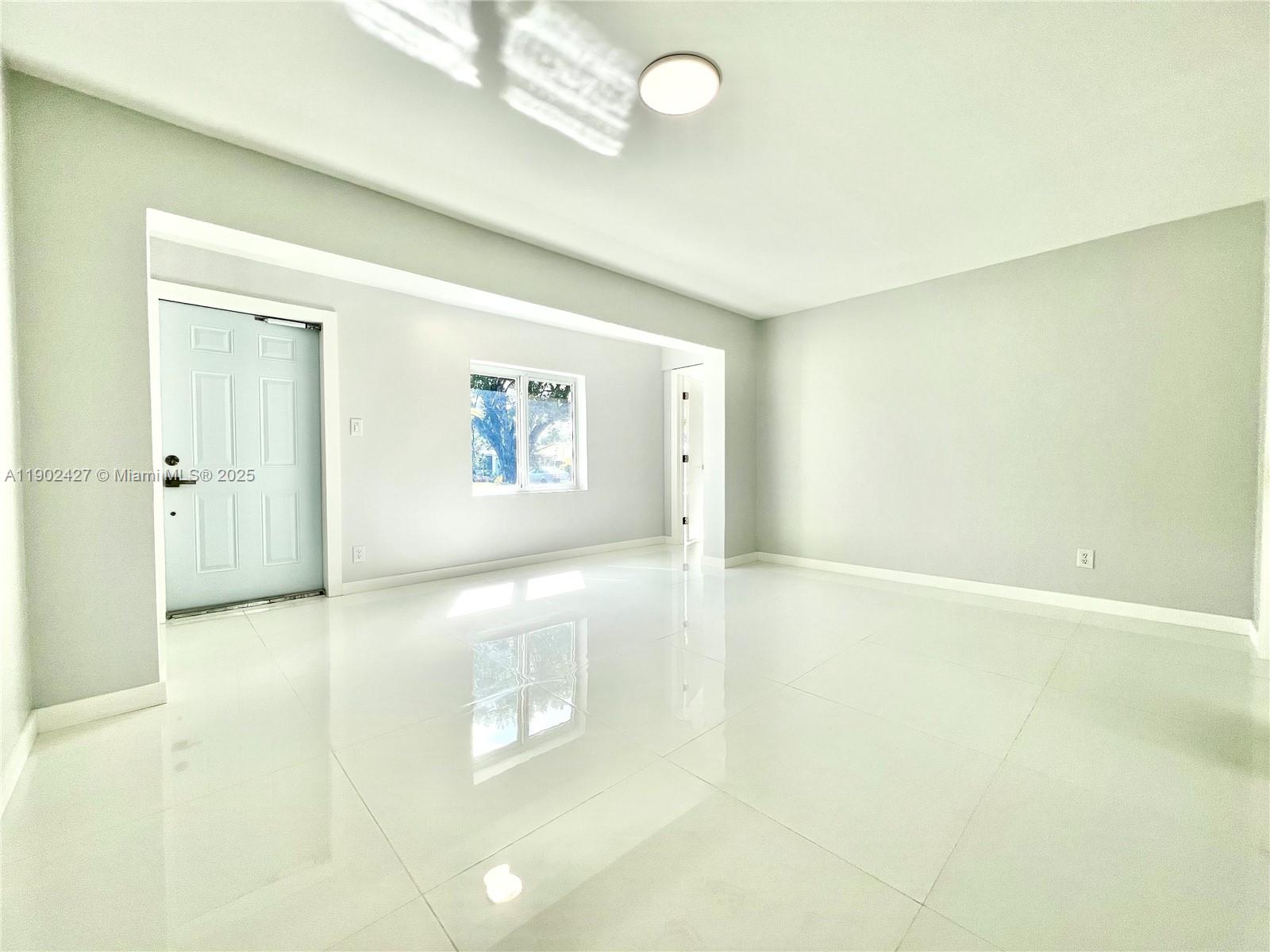 HOLLYWOOD HEIGHTS ESTATES - Residential