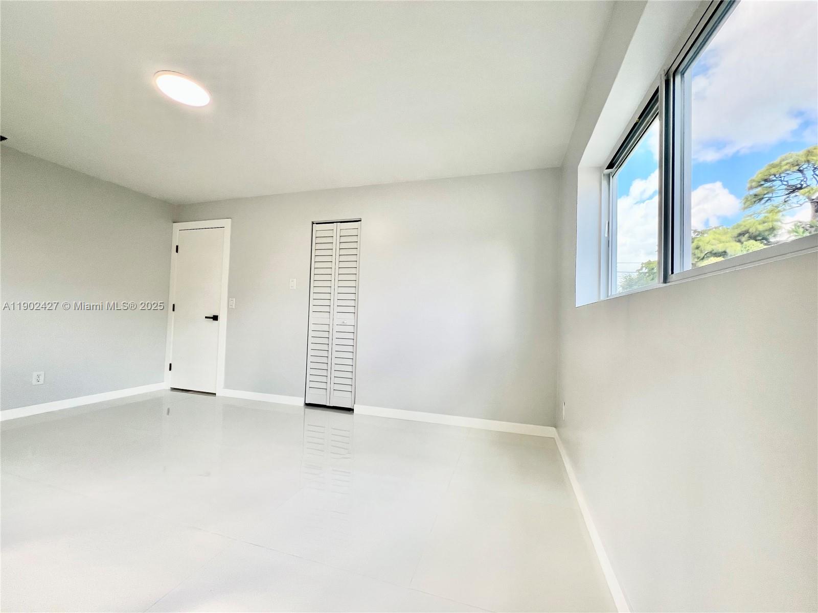HOLLYWOOD HEIGHTS ESTATES - Residential